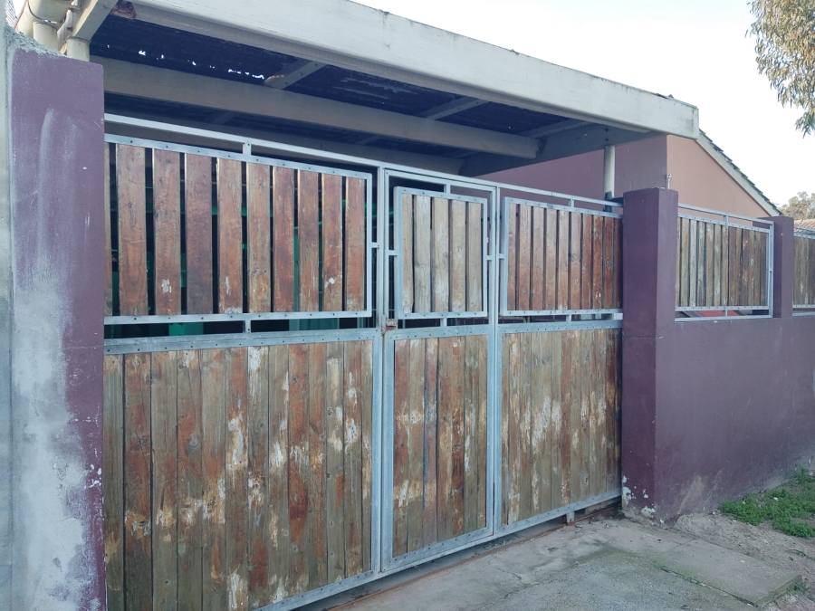 3 Bedroom Property for Sale in Portlands Western Cape